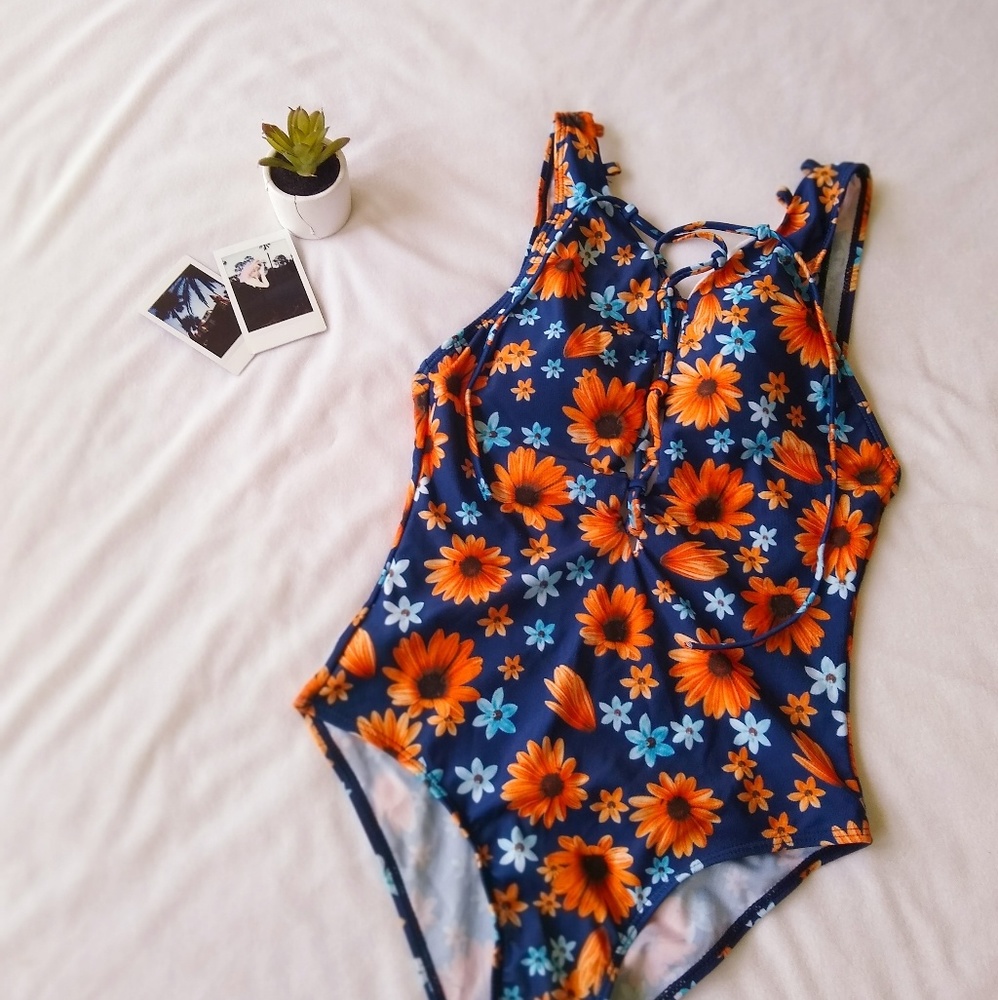 Bathing Suit | Size S - Picture 1 of 8
